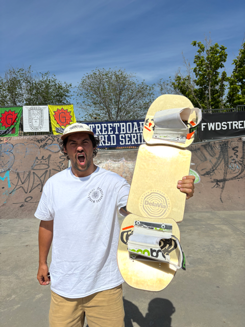 VORBESTELLUNG! DelaVia "DelaBling" L Streetboard Ltd.